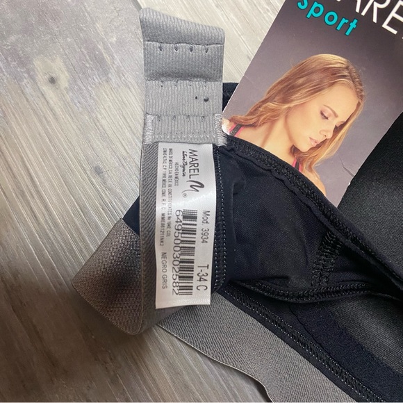 NEW 34C Black Sports Bra NWT - Picture 5 of 5